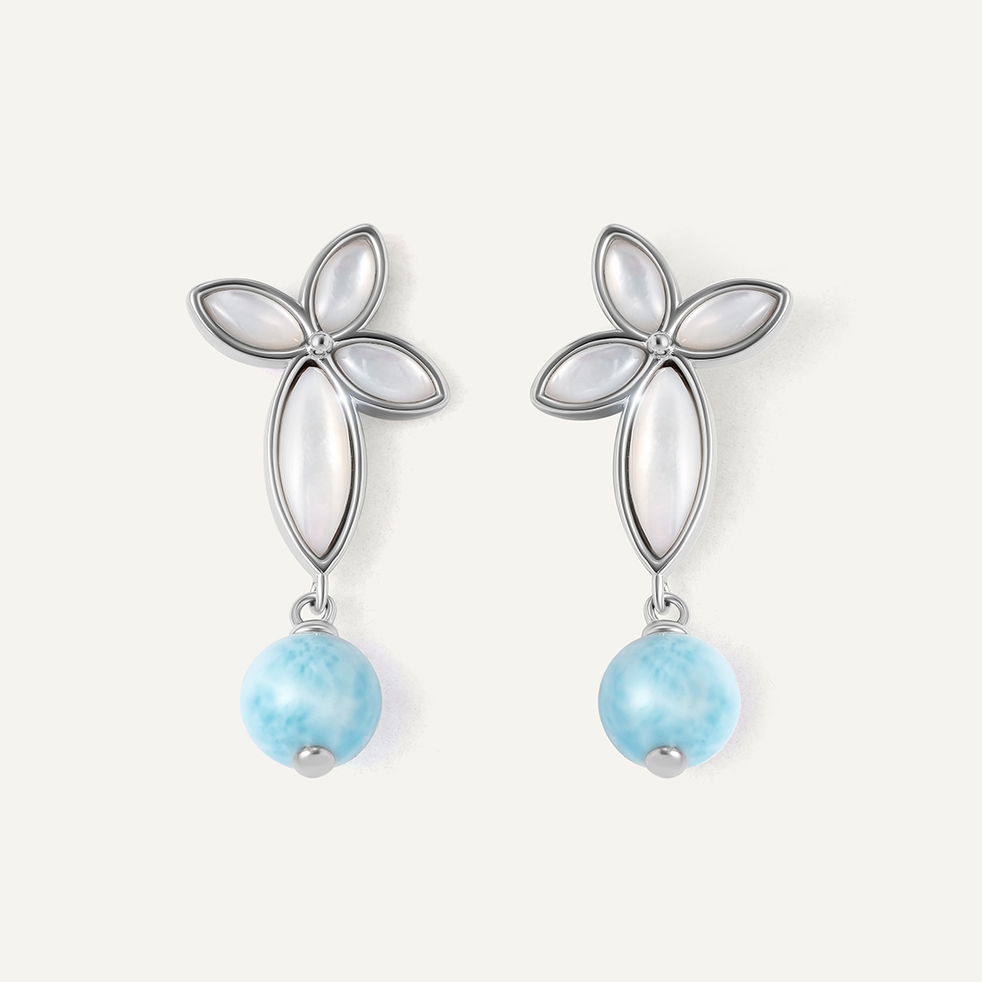 Серебряные серьги-пусеты с ларимарами и перламутром "Цветы"