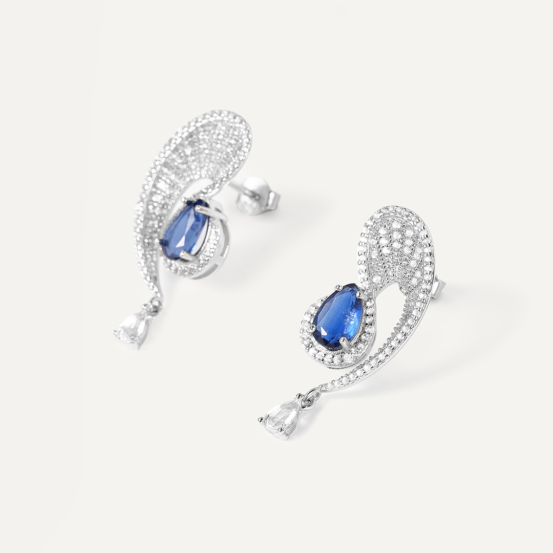 Серебряные серьги-пусеты с кианитами