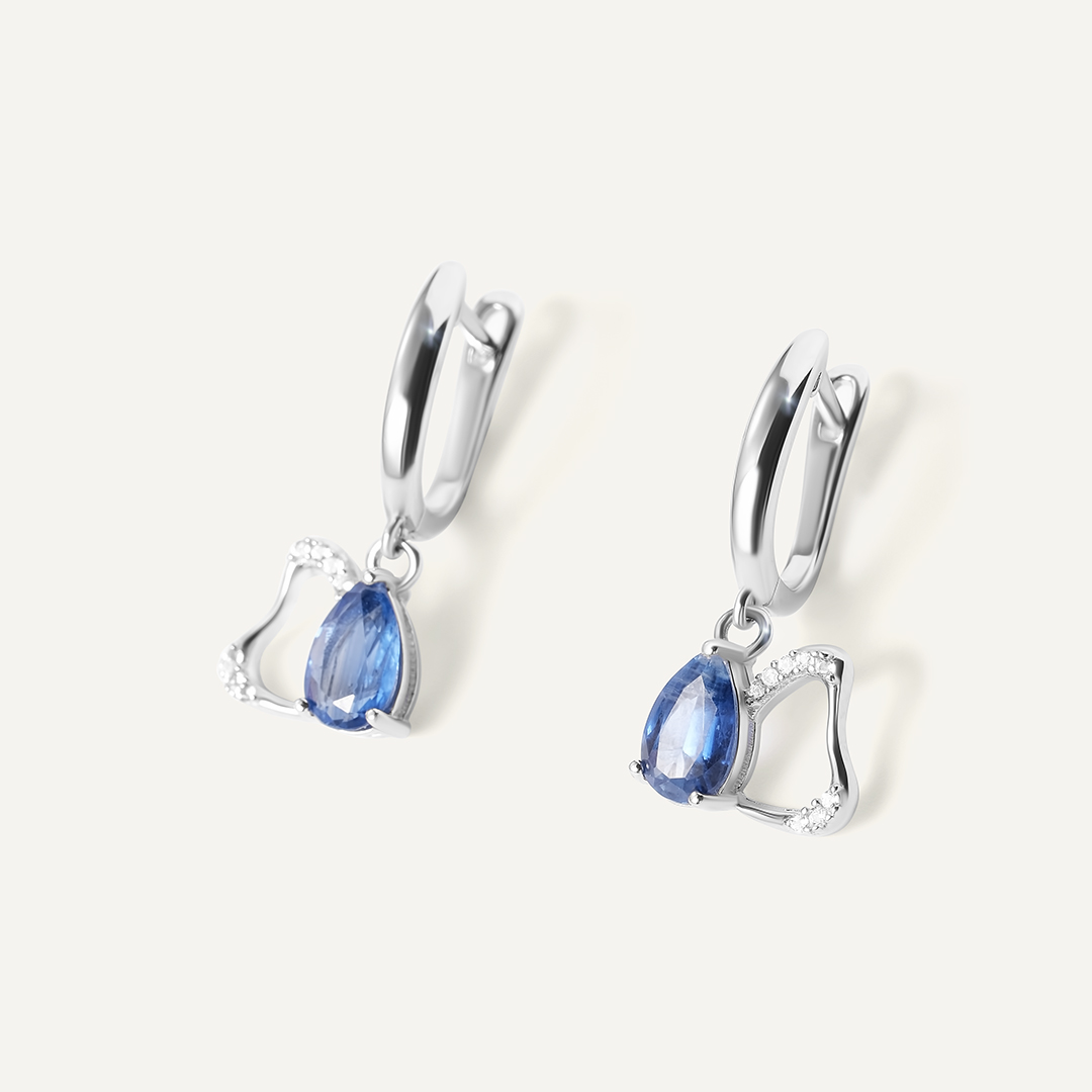 Серебряные серьги с кианитами