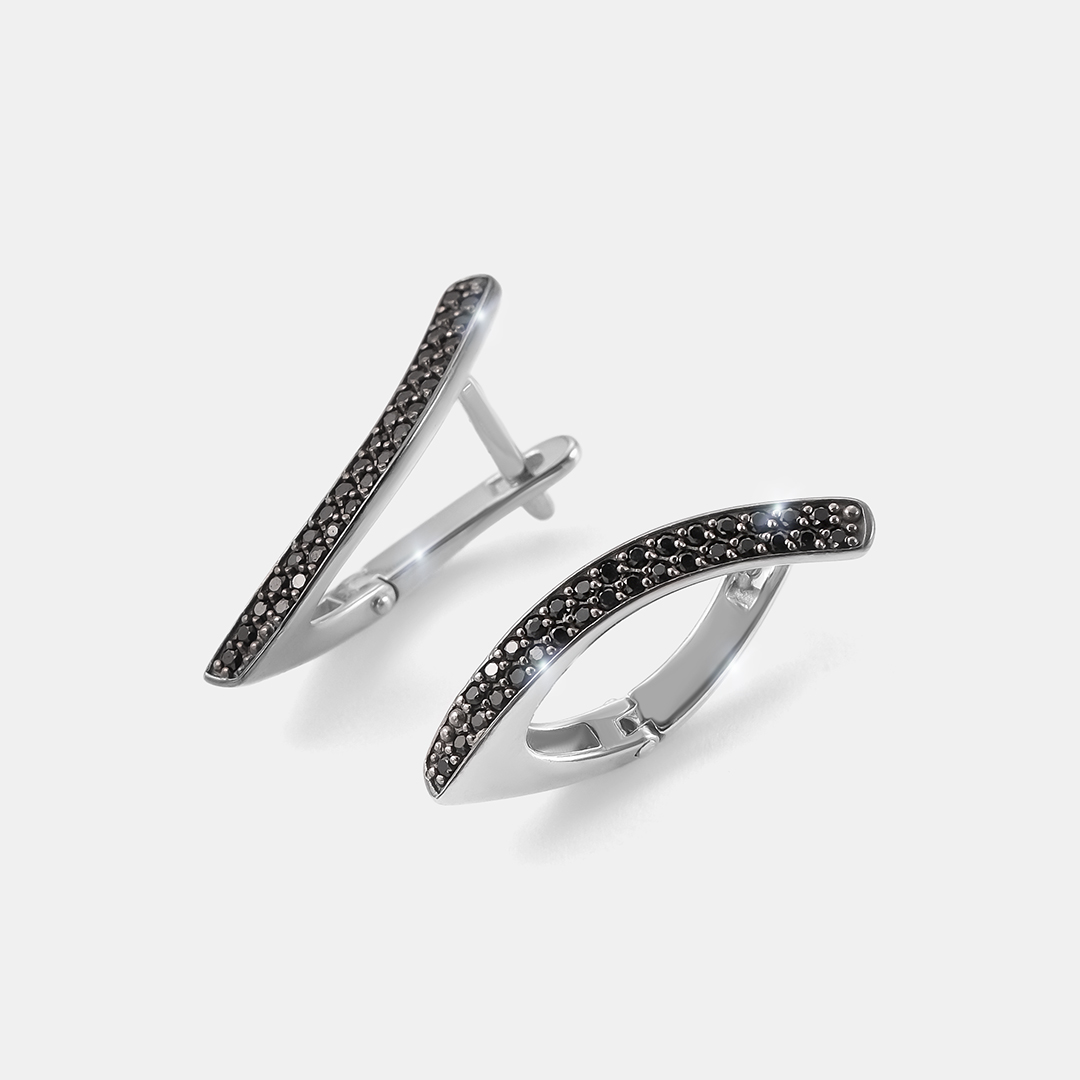 Серебряные серьги со шпинелью