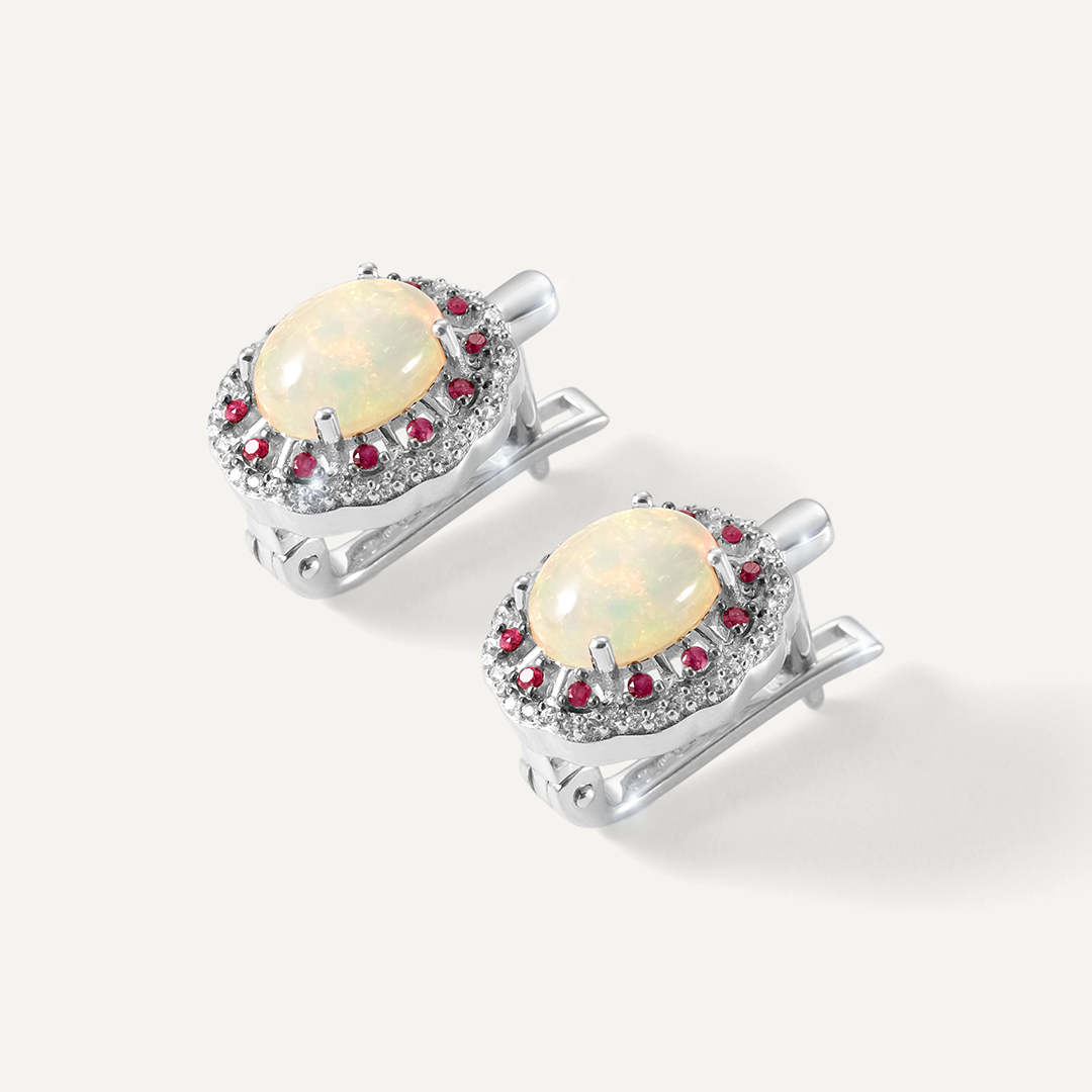 Серебряные серьги с опалами и рубинами