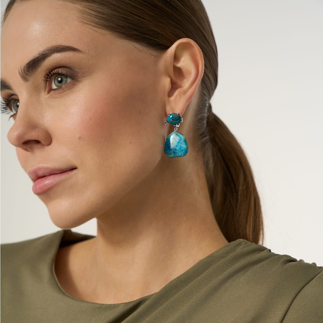 Серебряные серьги с апатитами