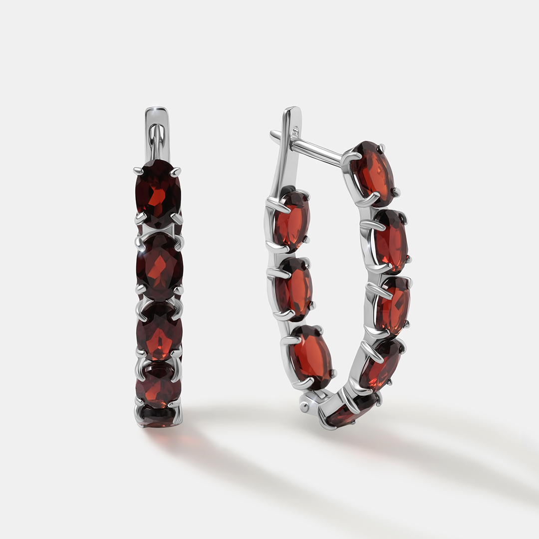 Серебряные серьги с гранатами
