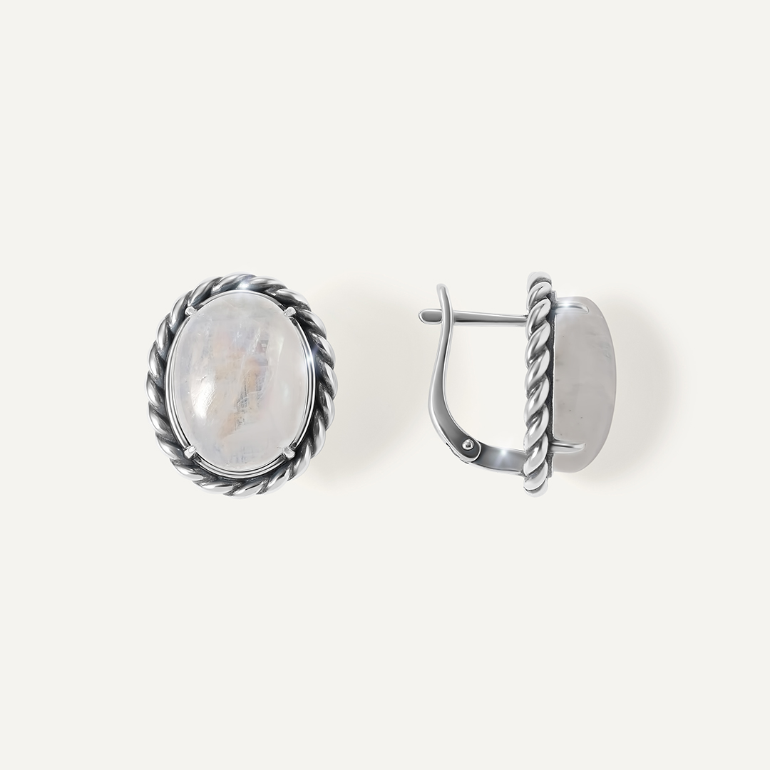 Серебряные серьги с лунными камнями