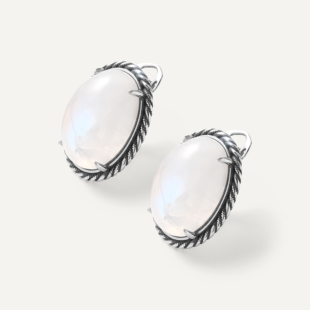 Серебряные серьги с лунными камнями