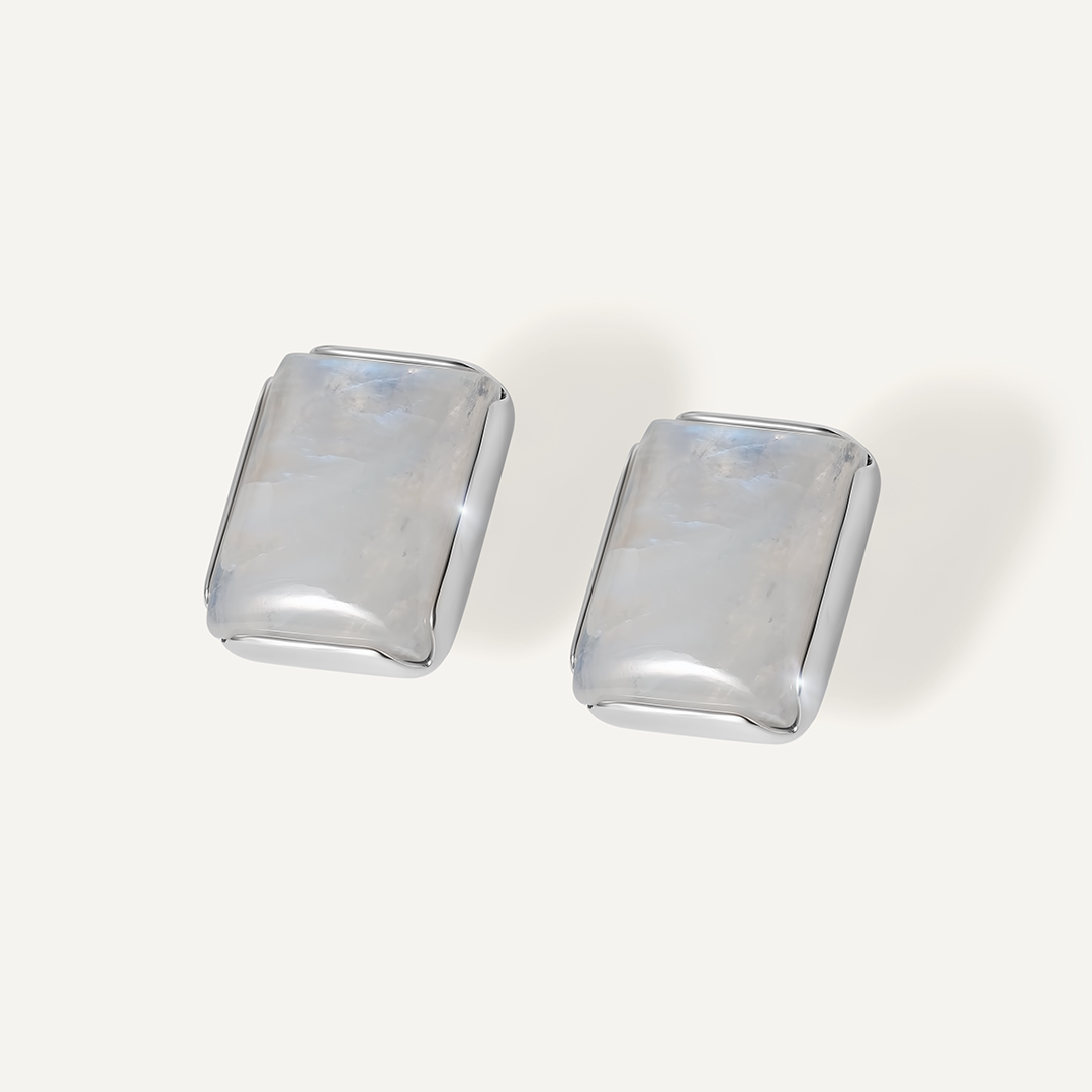 Серебряные серьги с лунными камнями