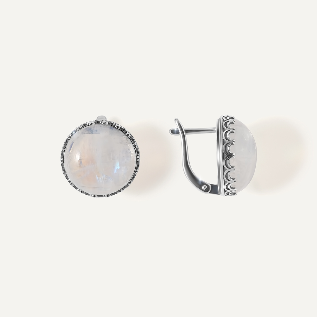 Серебряные серьги с лунными камнями