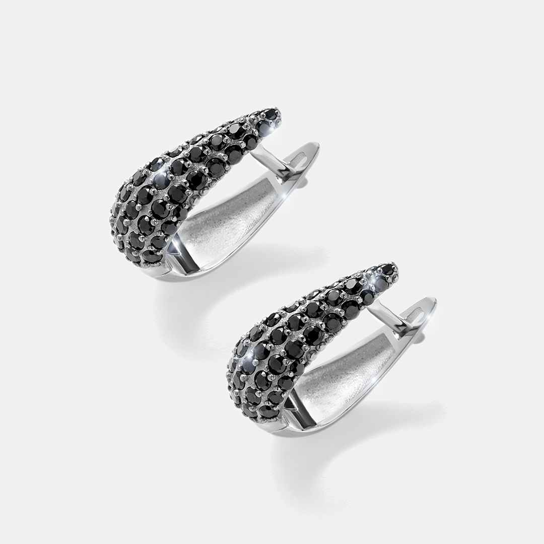 Серебряные серьги со шпинелью