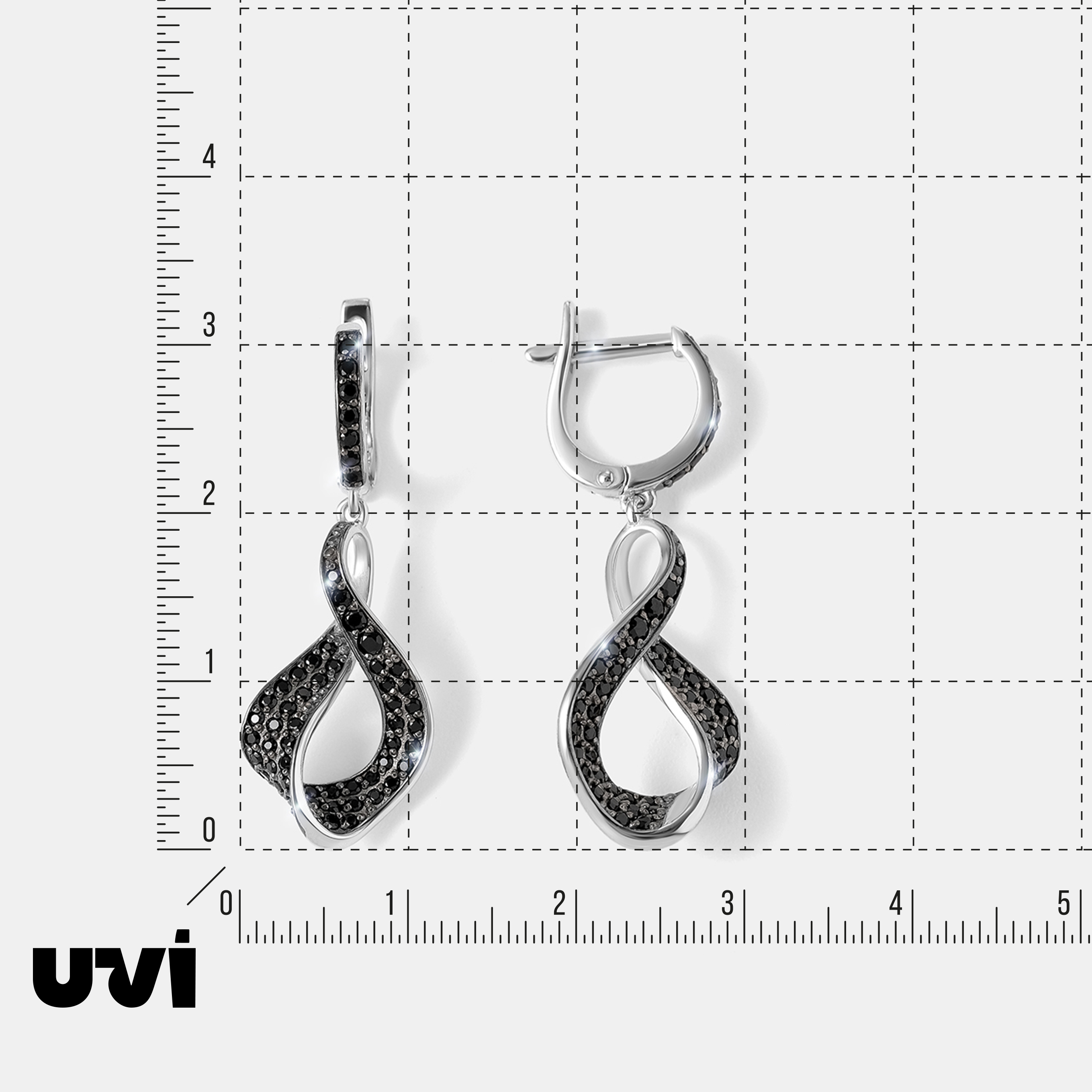 Серебряные серьги со шпинелью