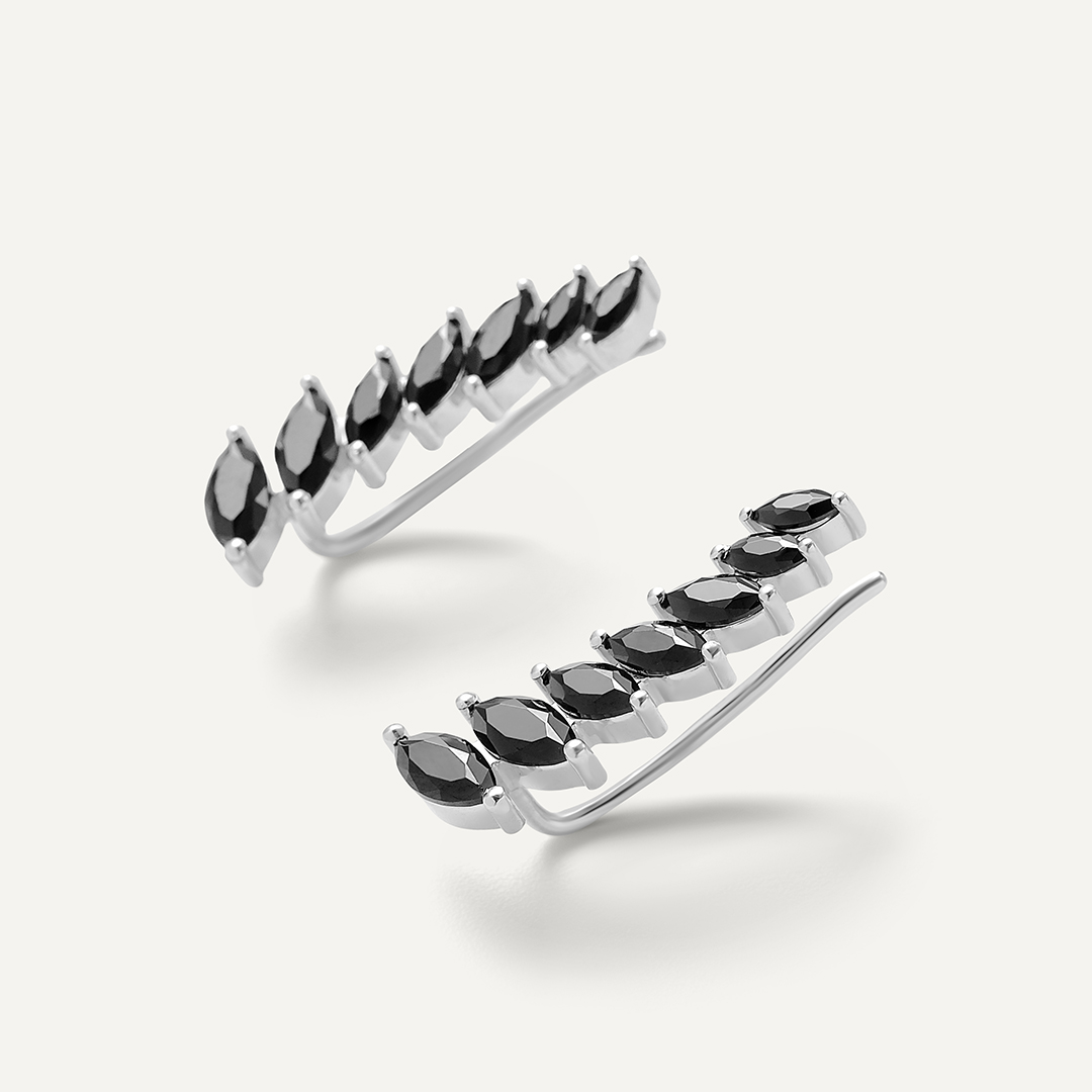 Серебряные серьги-каффы со шпинелью