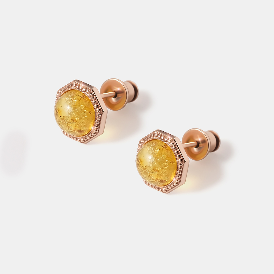 Серебряные серьги-пусеты с янтарем