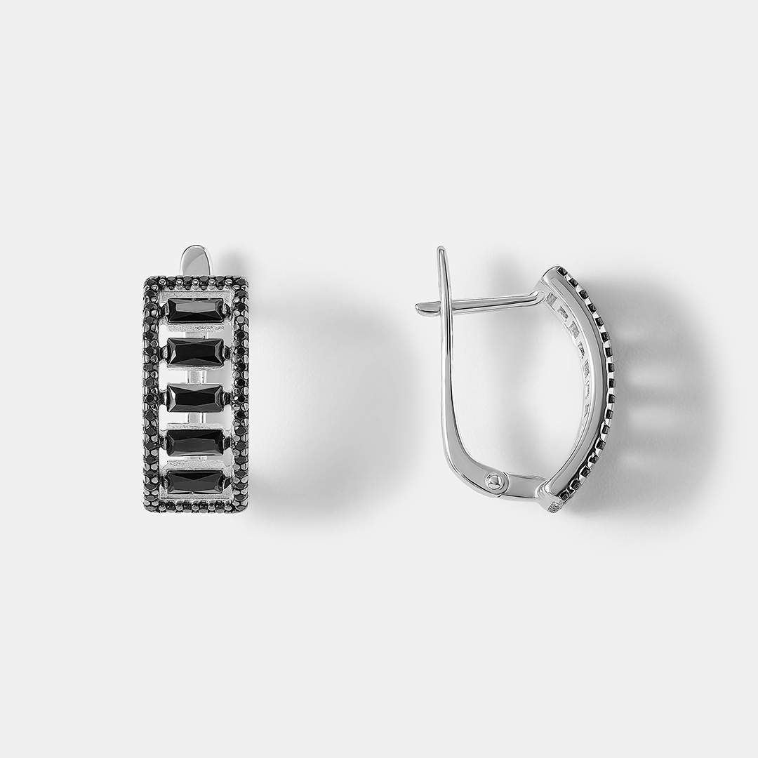 Серебряные серьги со шпинелью