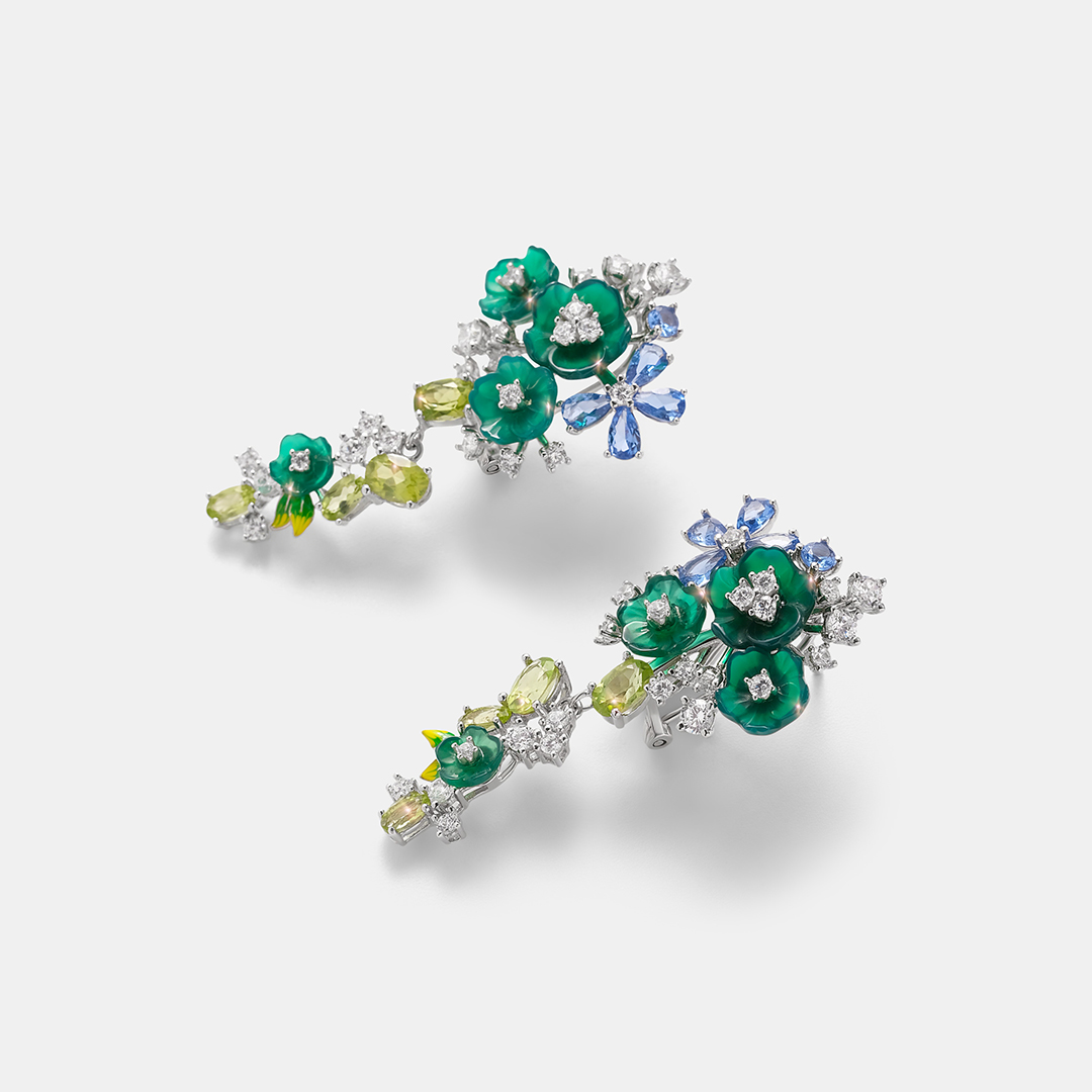 Серебряные серьги с халцедонами "Цветы"