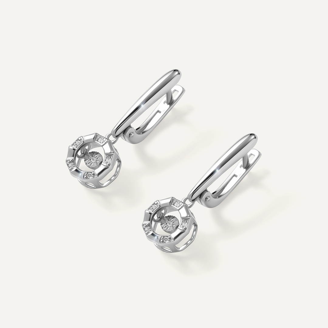 Серебряные серьги с бриллиантами "Танцующий камень"