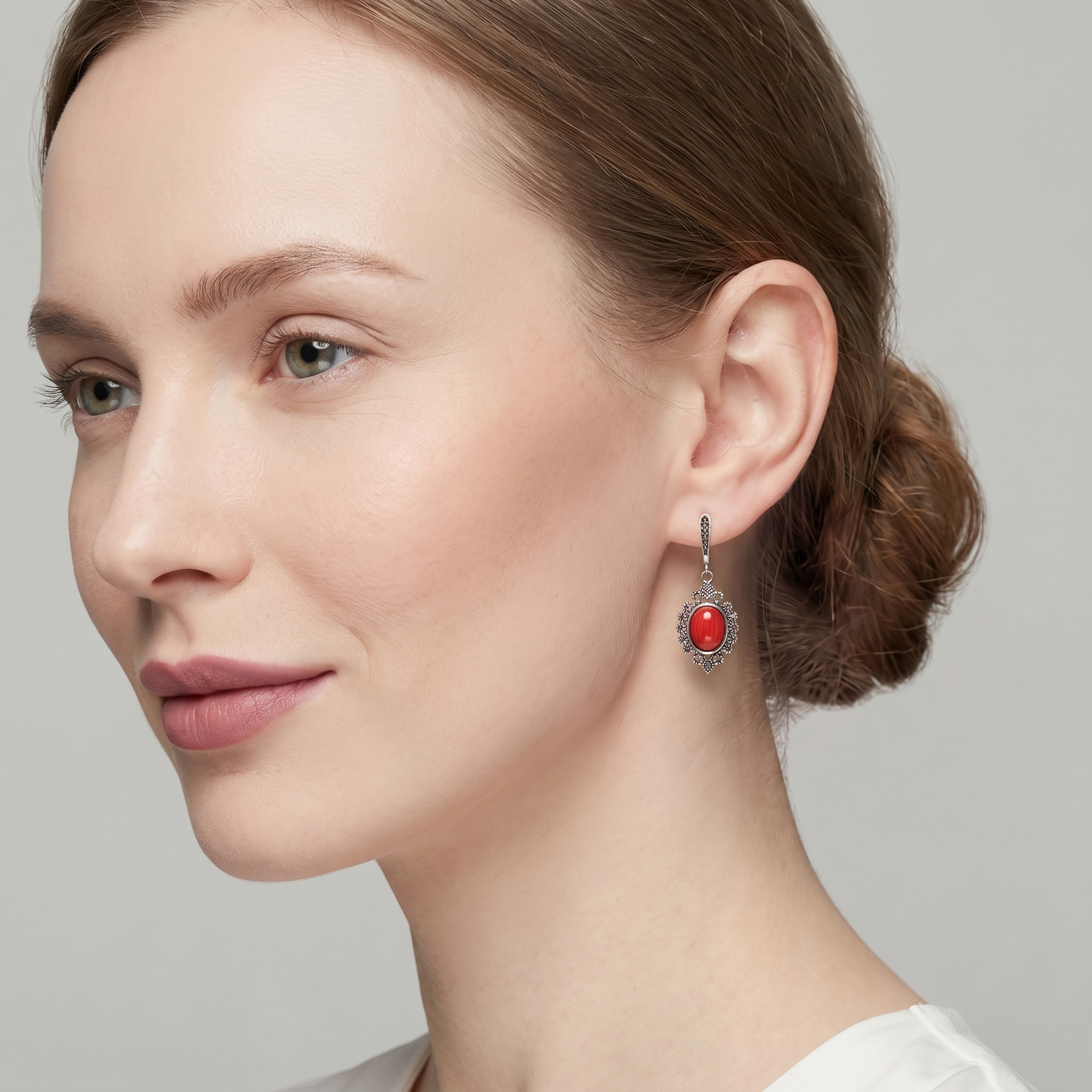 Серебряные серьги с кораллами