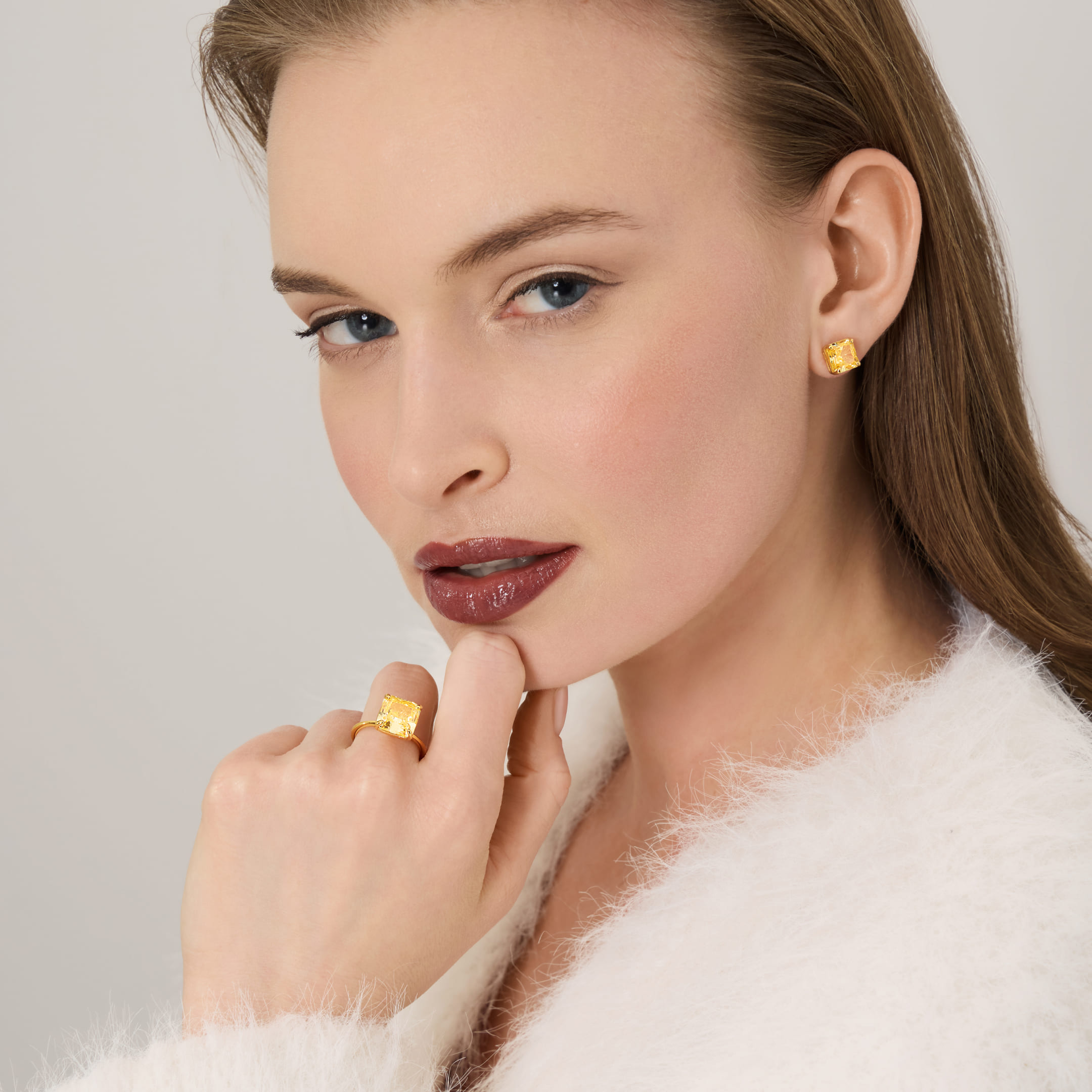 Серебряные серьги-пусеты с кубическим цирконием