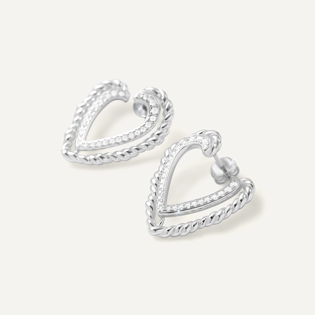 Серебряные серьги-пусеты с кубическим цирконием "Сердца"