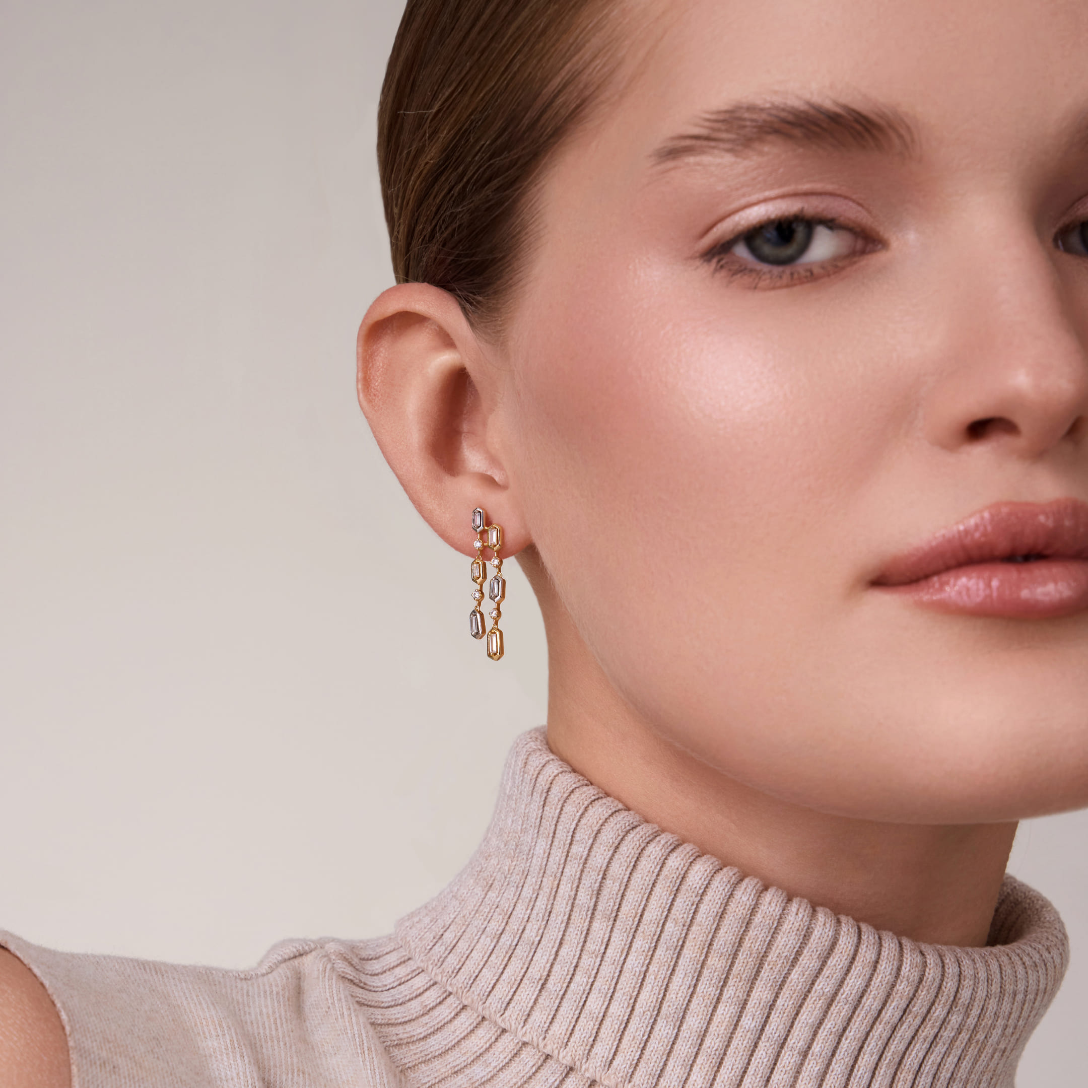 Серебряные серьги-пусеты с кубическим цирконием