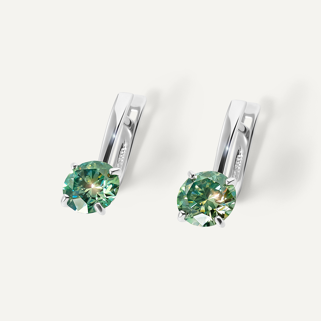 Серебряные серьги с зелеными муассанитами
