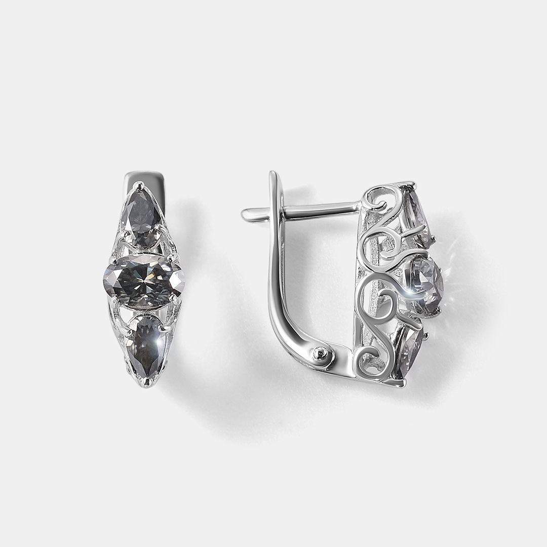 Серебряные серьги с серыми муассанитами