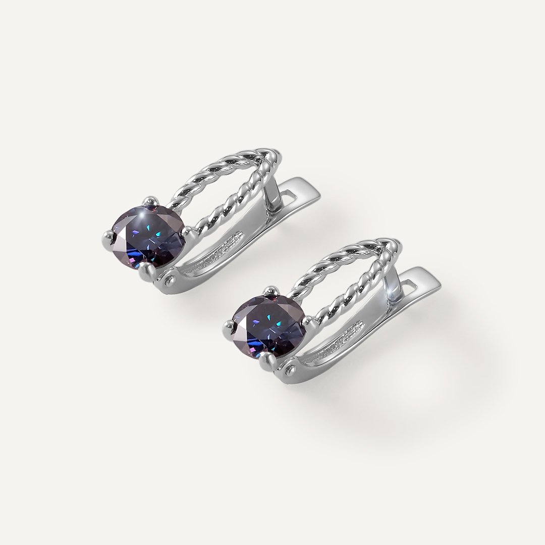 Серебряные серьги с фиолетовыми муассанитами
