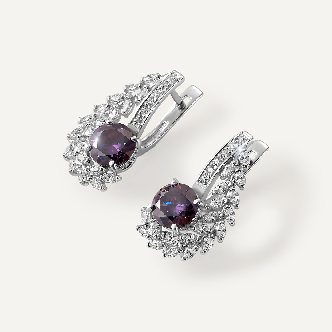 Серебряные серьги с фиолетовыми муассанитами