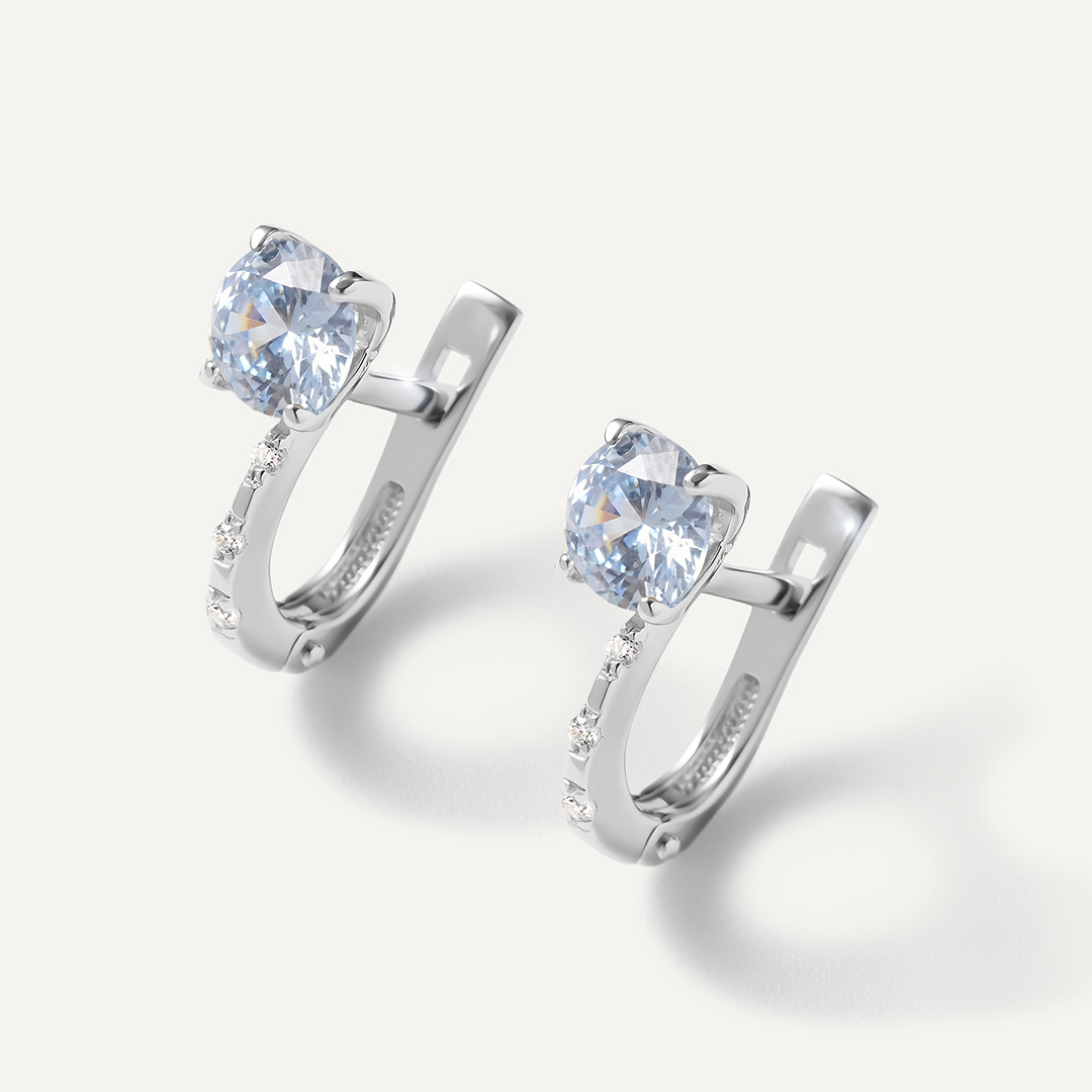 Серебряные серьги с голубыми муассанитами