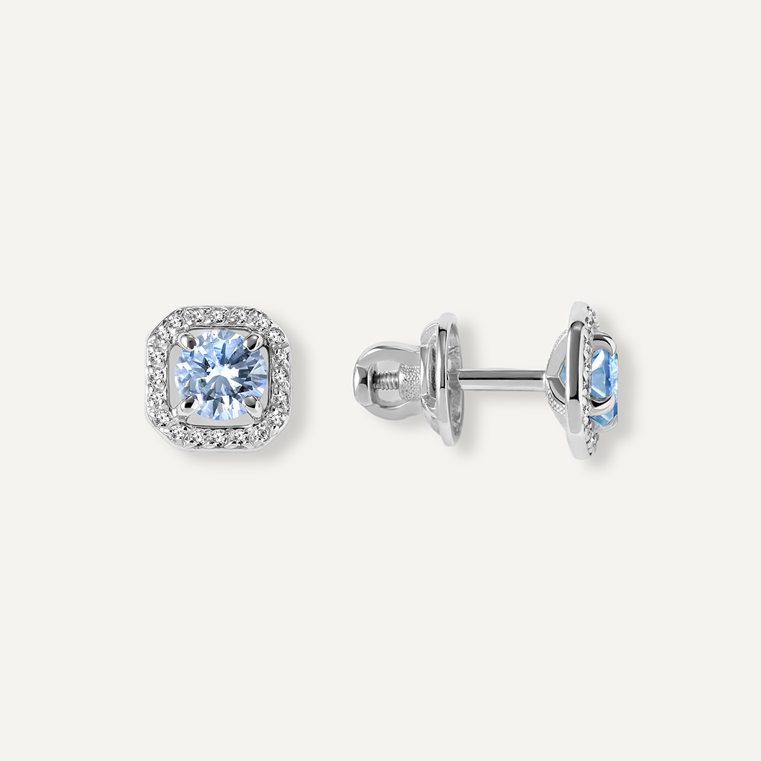 Серебряные серьги-пусеты с голубыми муассанитами