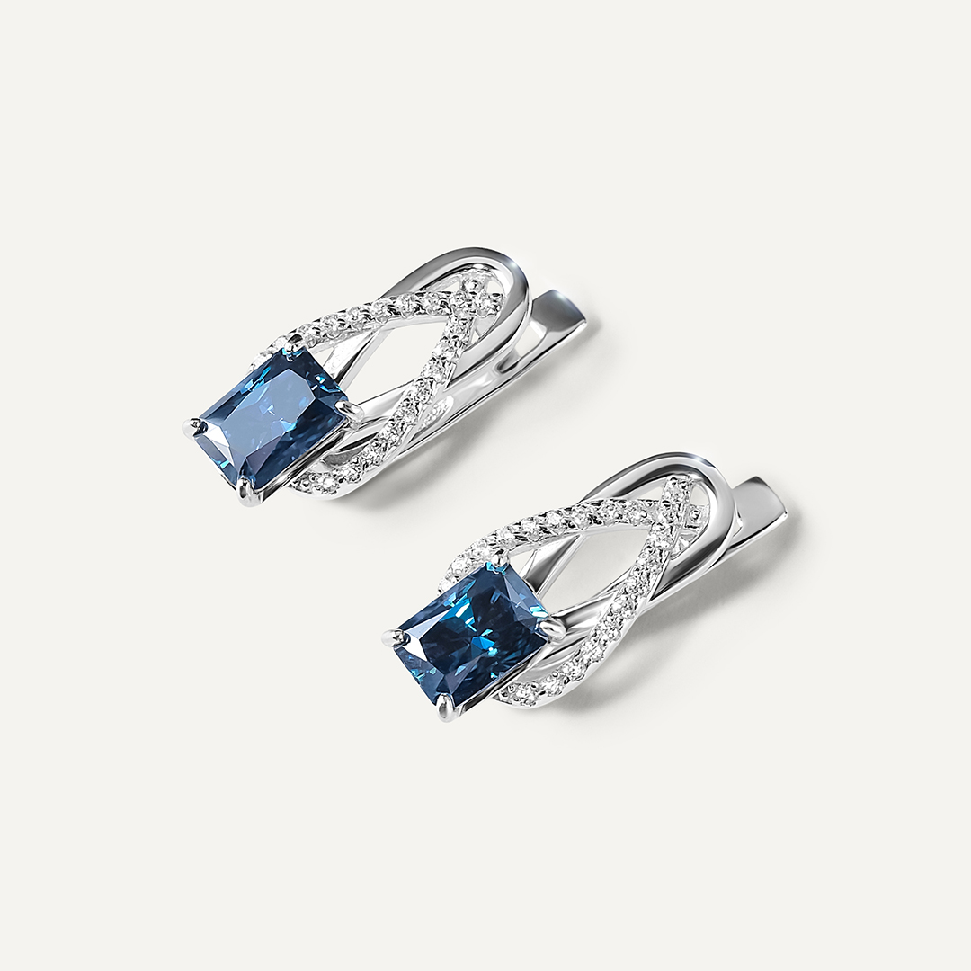 Серебряные серьги с синими муассанитами