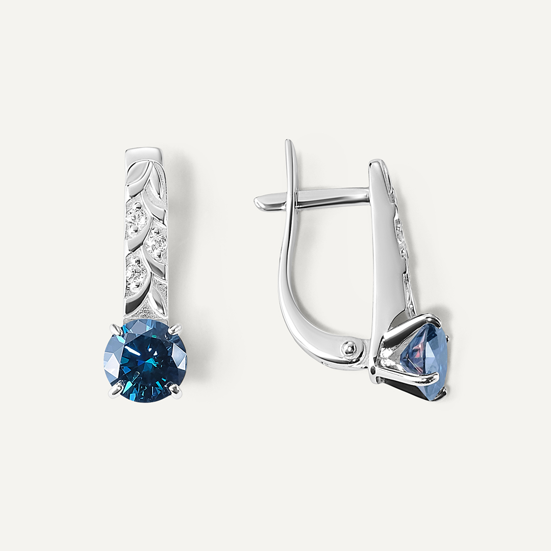 Серебряные серьги с синими муассанитами