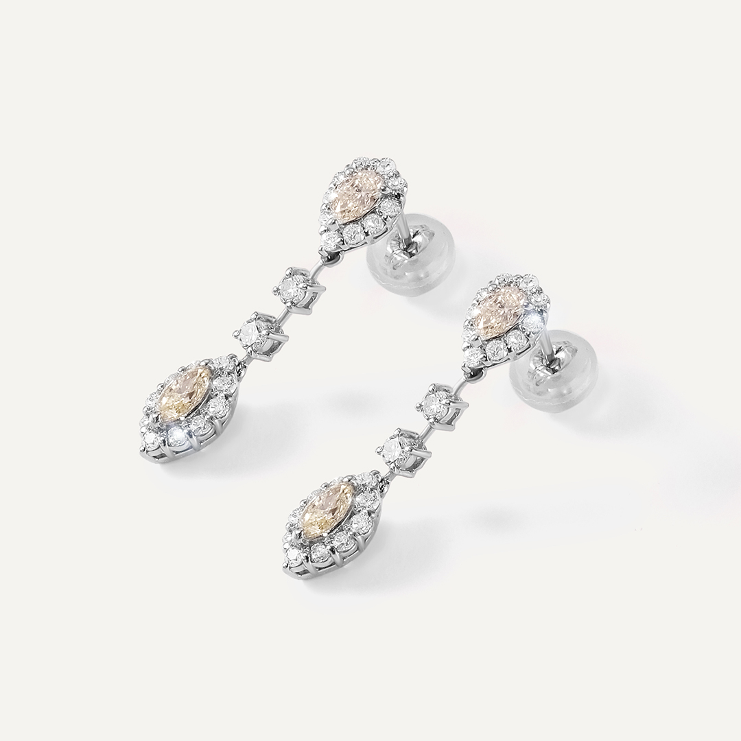 Серьги-пусеты из платины с бриллиантами