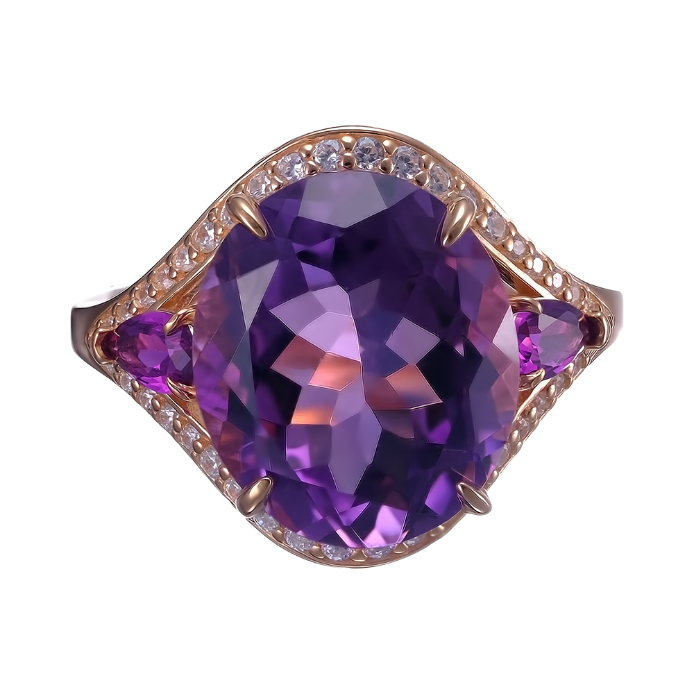 Серебряное кольцо 925 пробы; вставки 1 Аметист; 2 Ситалл имит. аметист; 42 Фианит бесцв.;