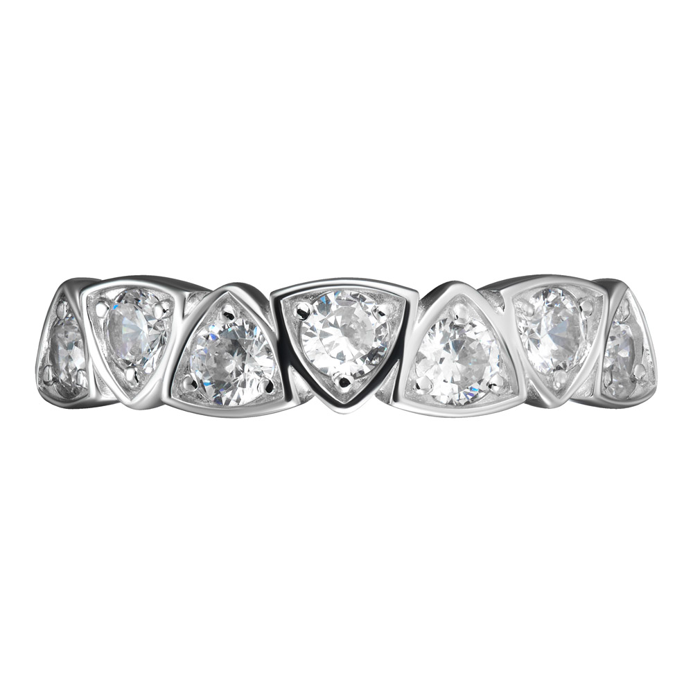 Серебряное кольцо 925 пробы; вставки 7 Фианит бесцв.;