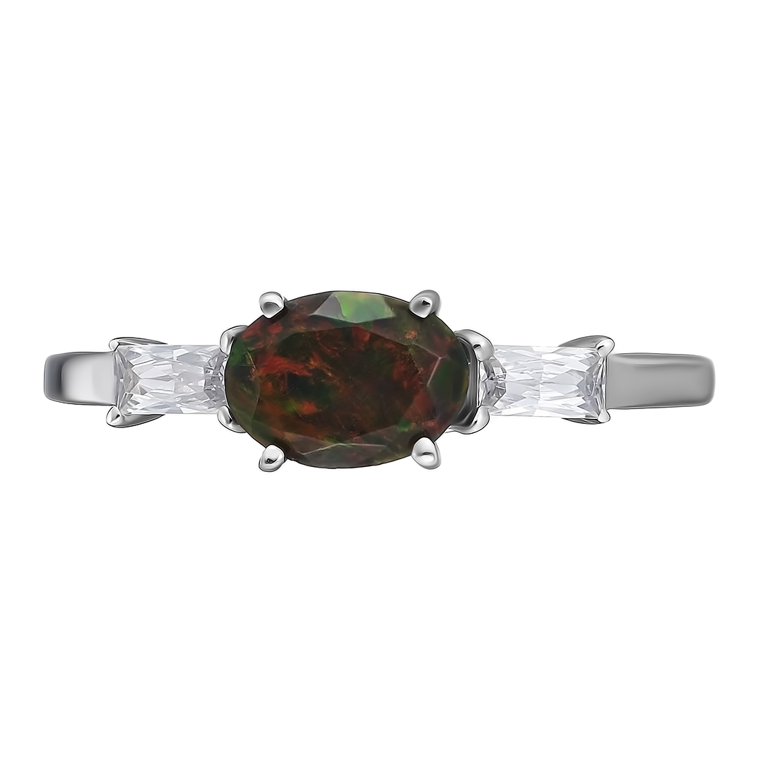 Серебряное кольцо 925 пробы; вставки 1 Опал; 2 Фианит бесцв.;