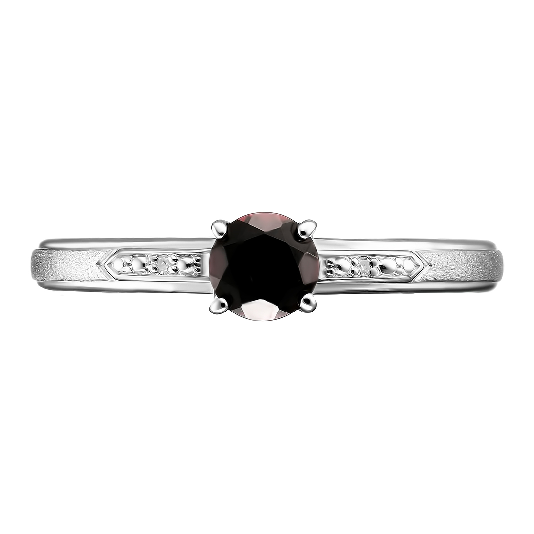 Серебряное кольцо 925 пробы; вставки 1 Гранат; 2 Бр.Кр-17 0,008 2/3A;