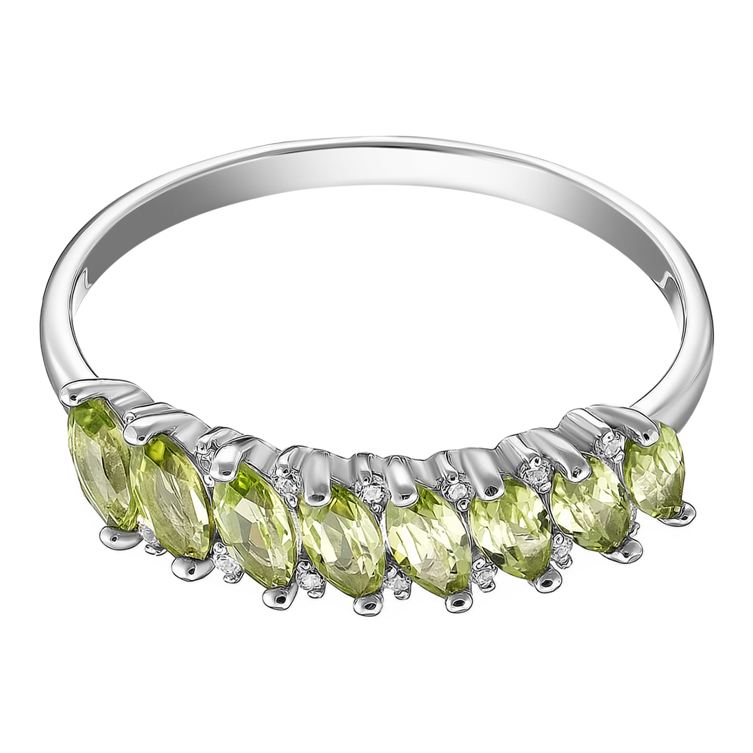 Серебряное кольцо 925 пробы; вставки 8 Хризолит; 14 Фианит бесцв.;