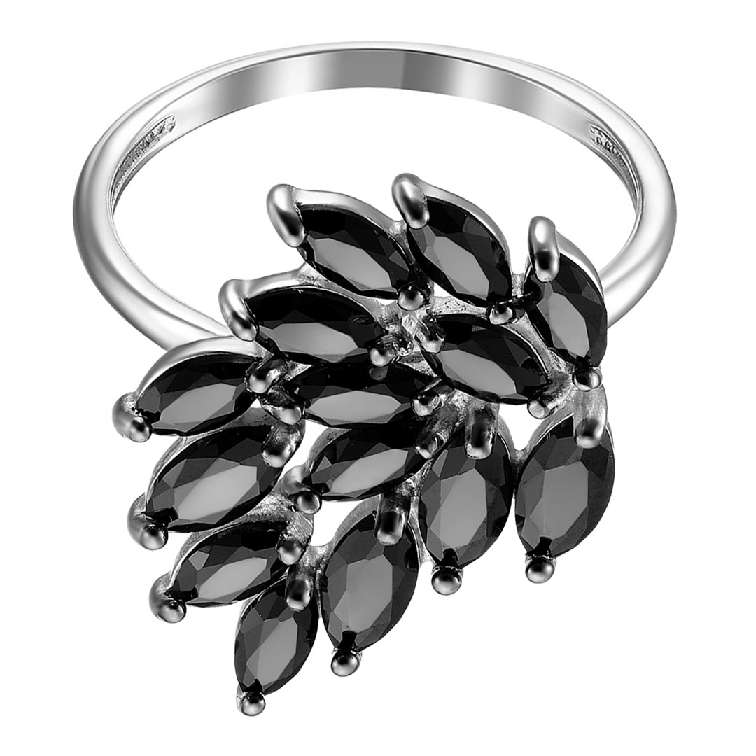 Серебряное кольцо со шпинелью