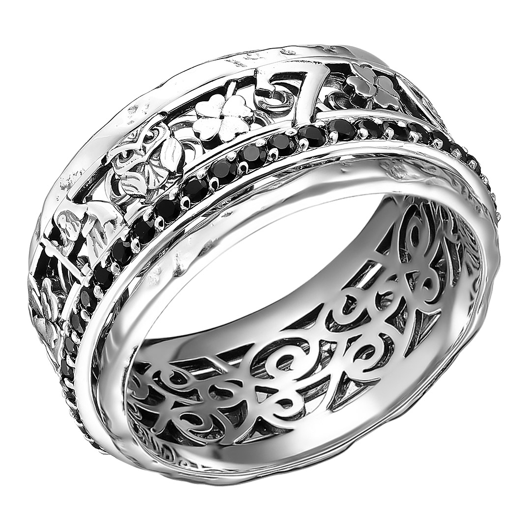 Серебряное кольцо со шпинелью