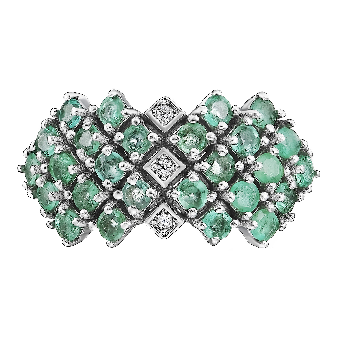 Серебряное кольцо 925 пробы; вставки 26 Изумруд (О) 4/3 1,248ct; 3 Топаз белый 0,03ct;
