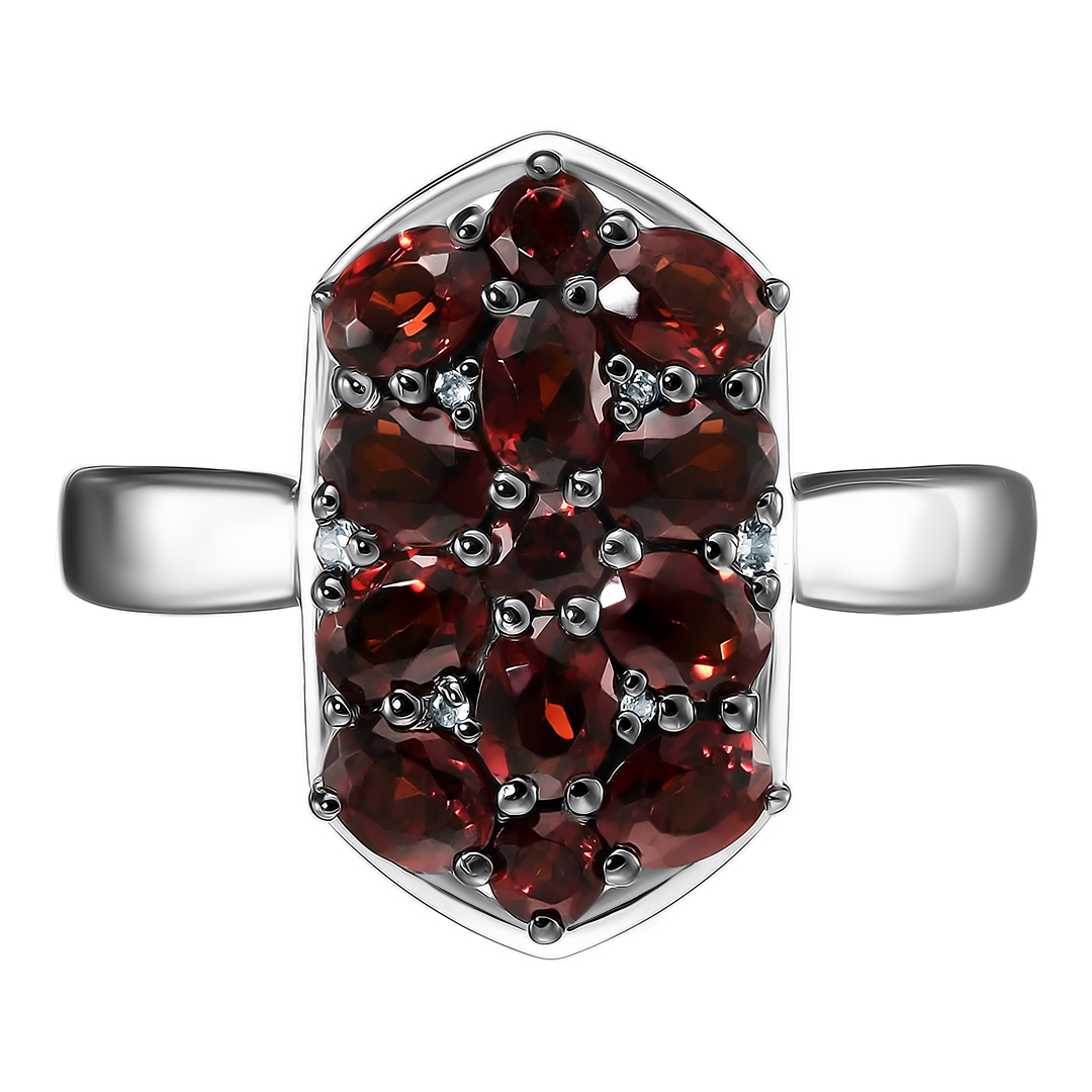 Серебряное кольцо с гранатами
