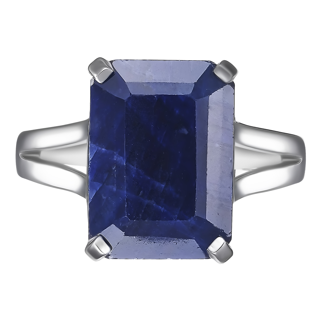 Серебряное кольцо с корундом