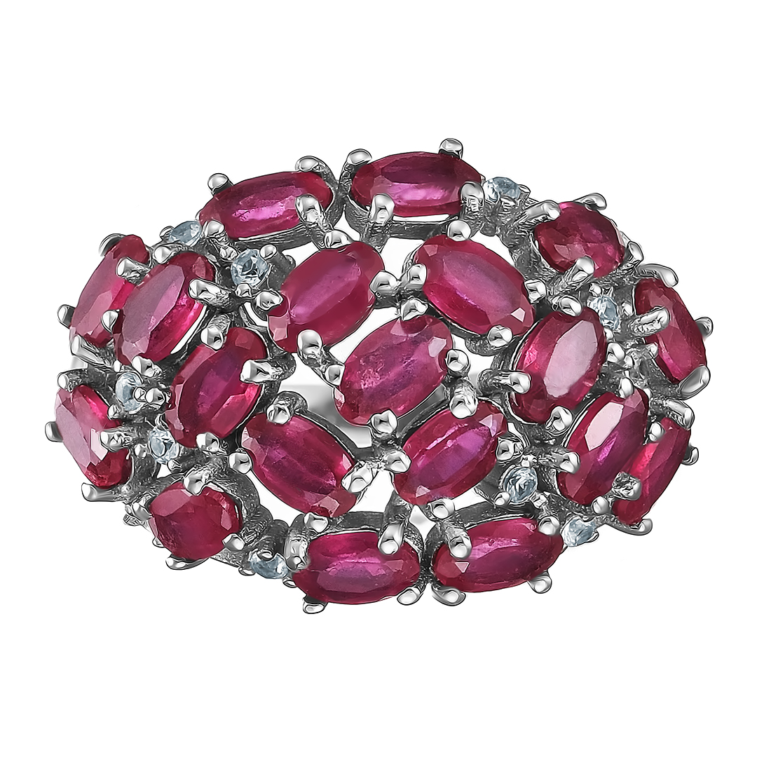 Серебряное кольцо 925 пробы; вставки 19 Рубин F/2 6,02ct; Россыпь Топаз бел.;