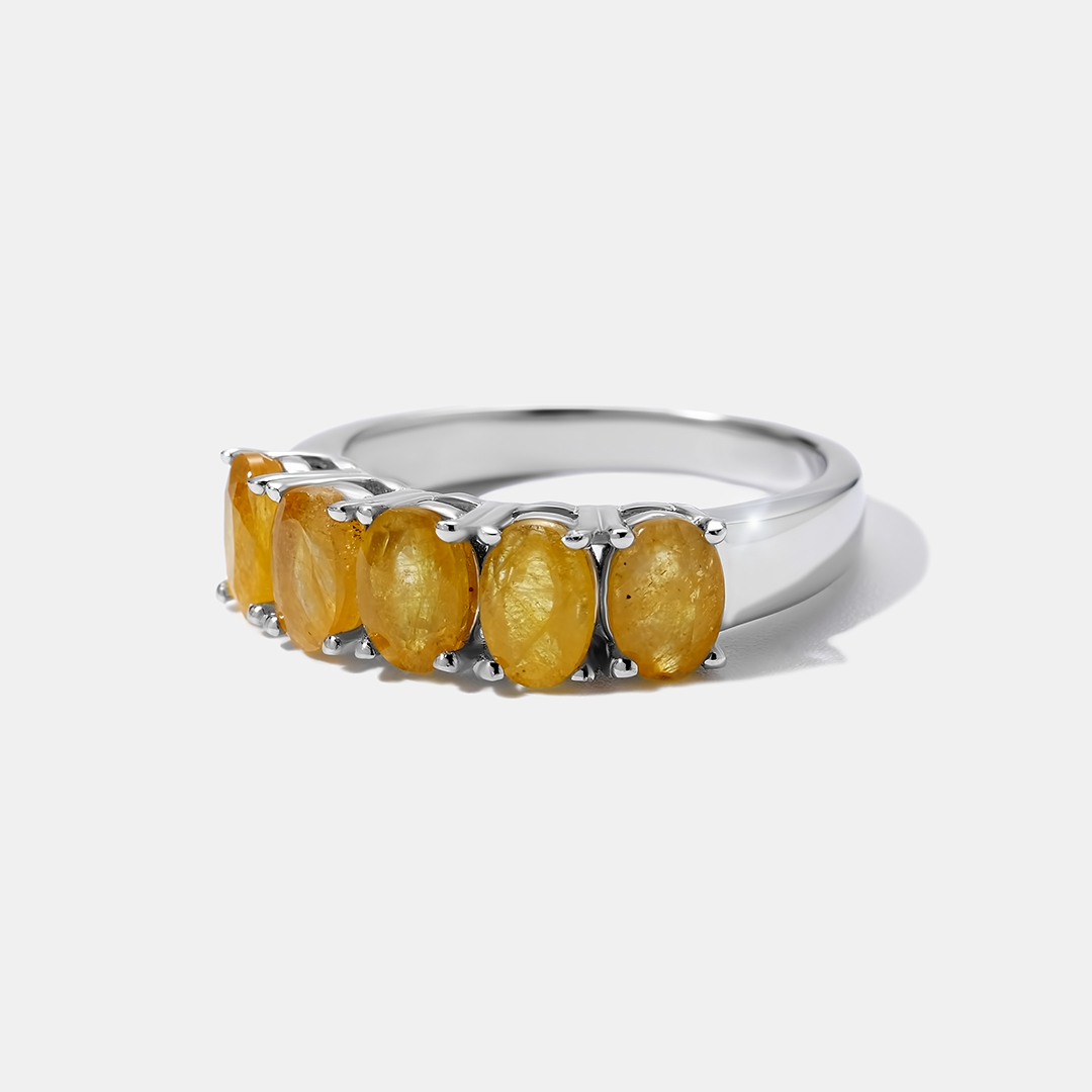 Серебряное кольцо с желтыми сапфирами