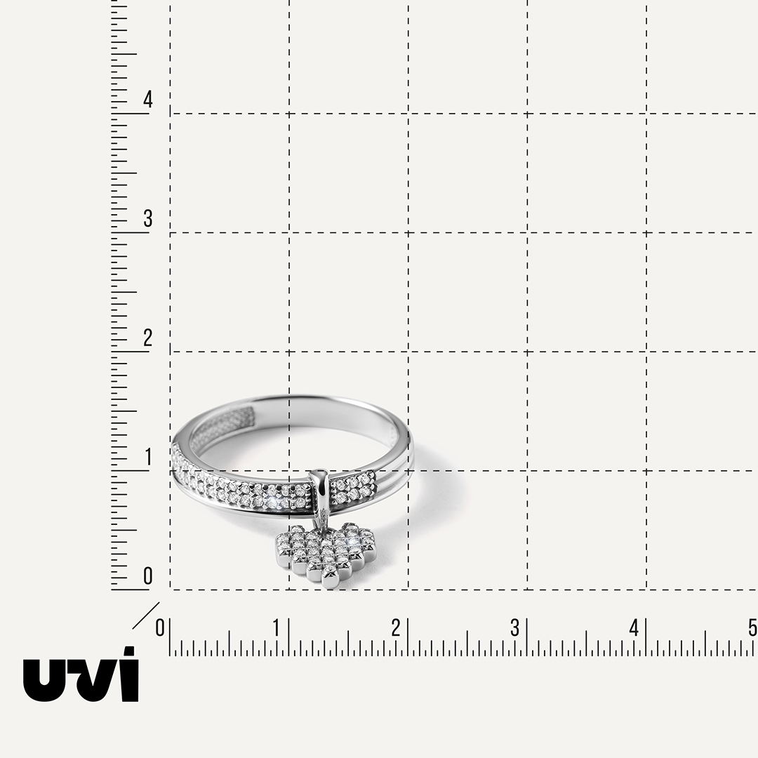 Серебряное кольцо с фианитами "Сердце"