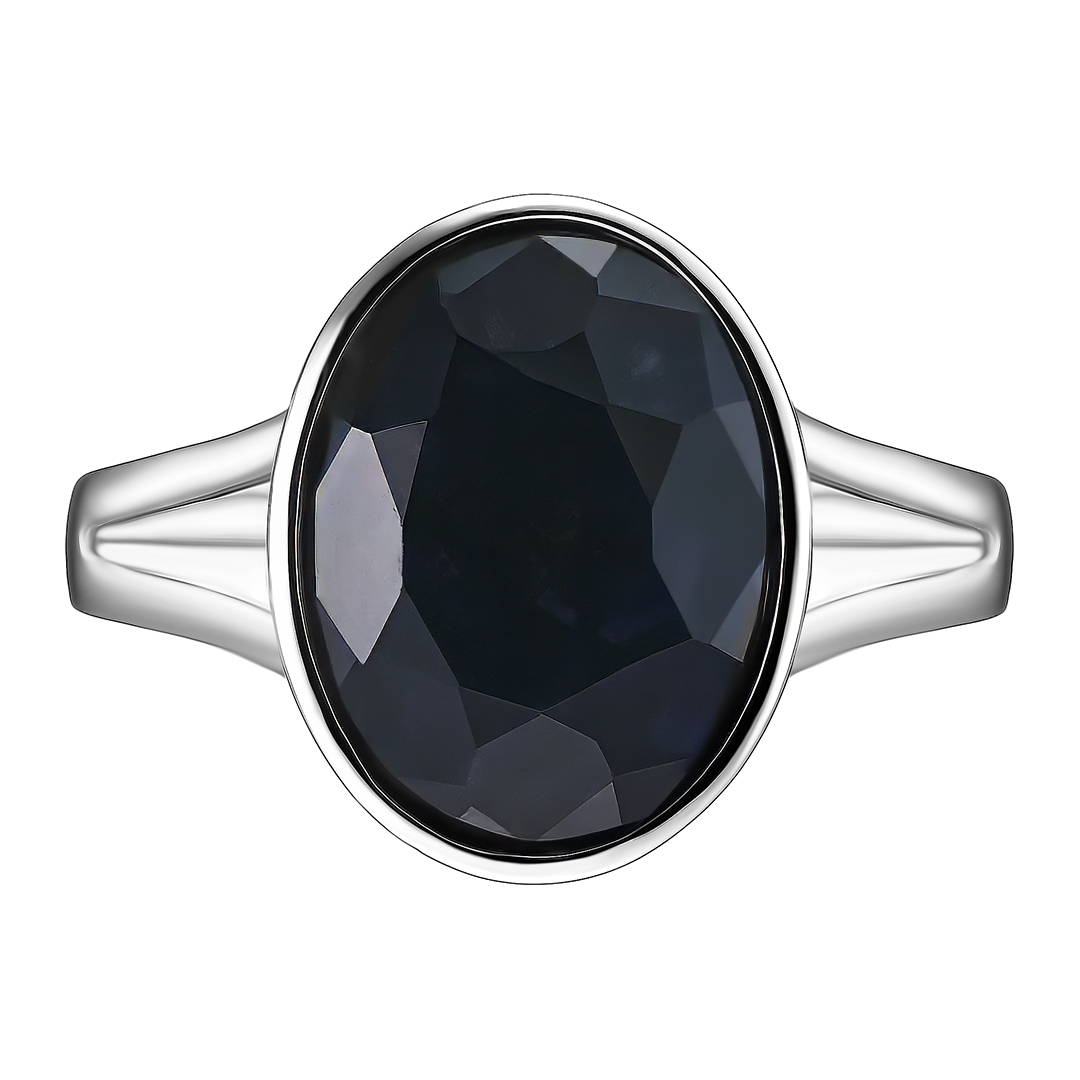 Серебряное кольцо с корундом