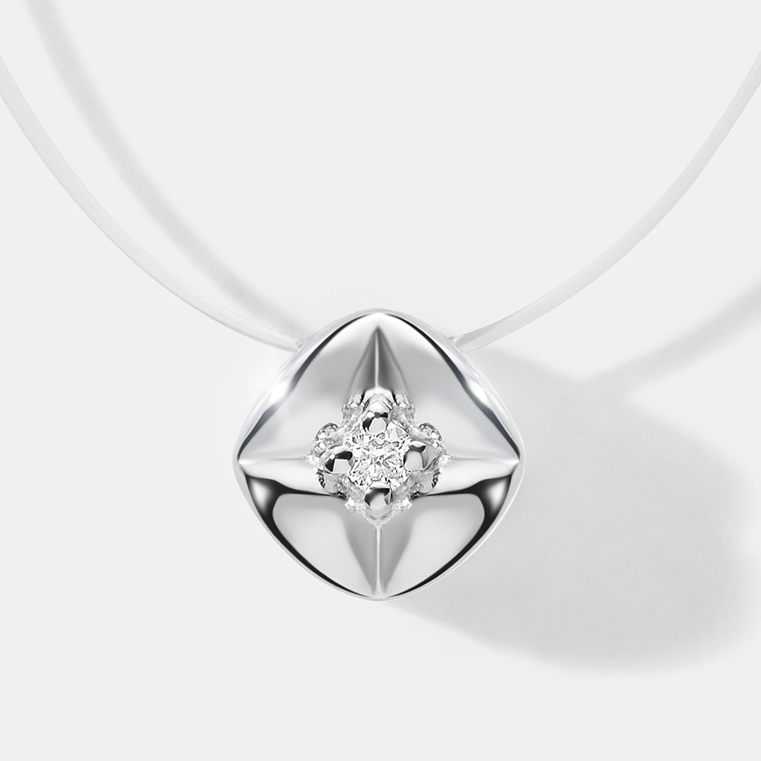 Колье из белого золота с бриллиантом на леске