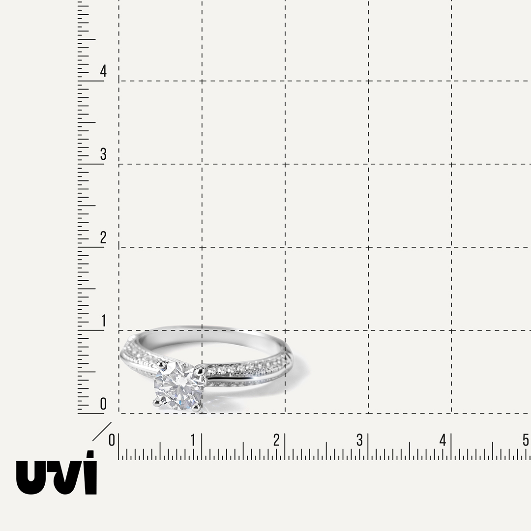 Серебряное кольцо с кубическим цирконием