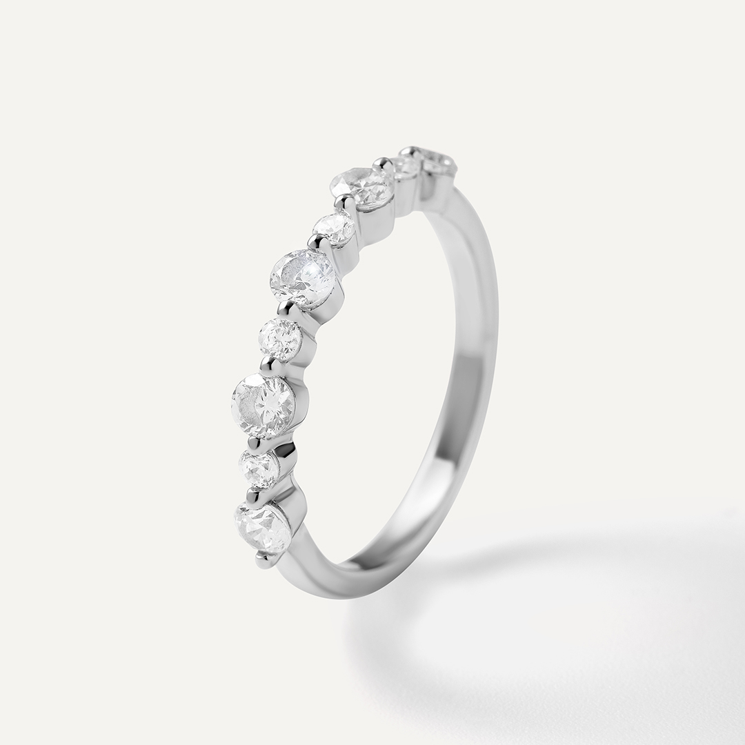 Серебряное кольцо с кубическим цирконием