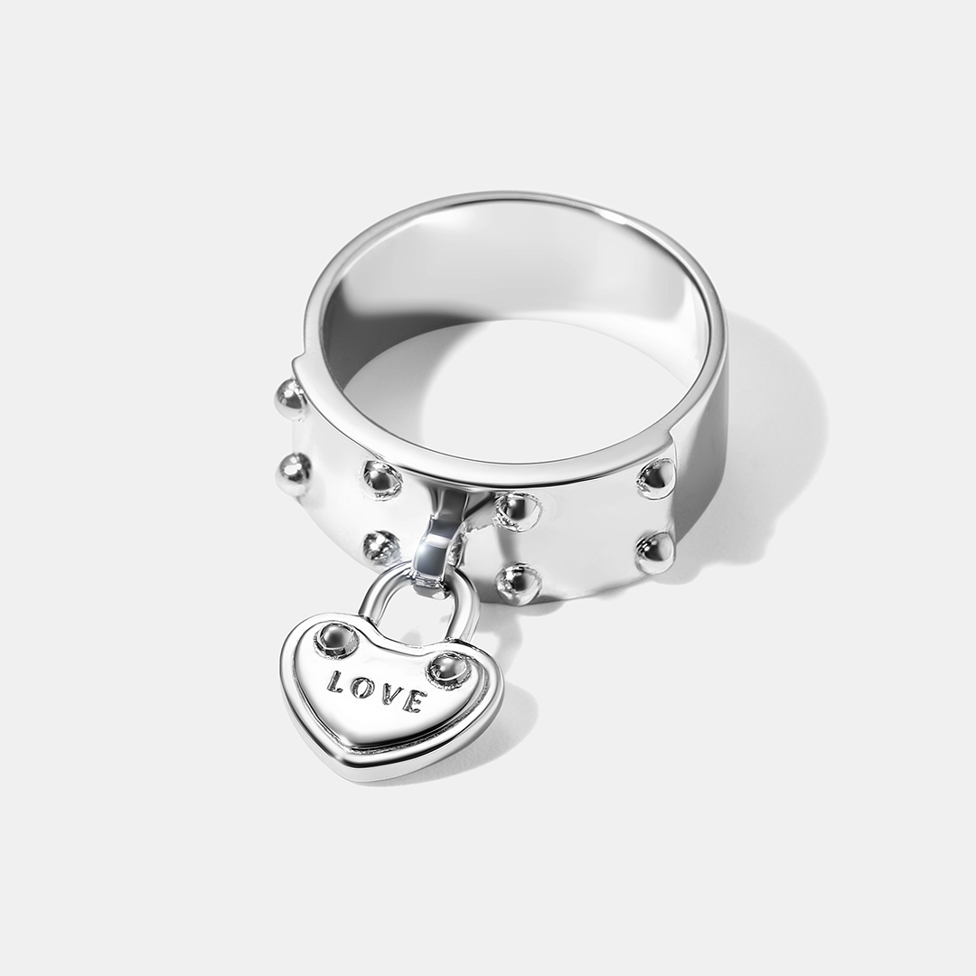Серебряное кольцо "Сердце"