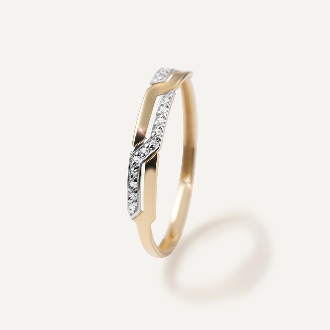 Кольцо из желтого золота с фианитами